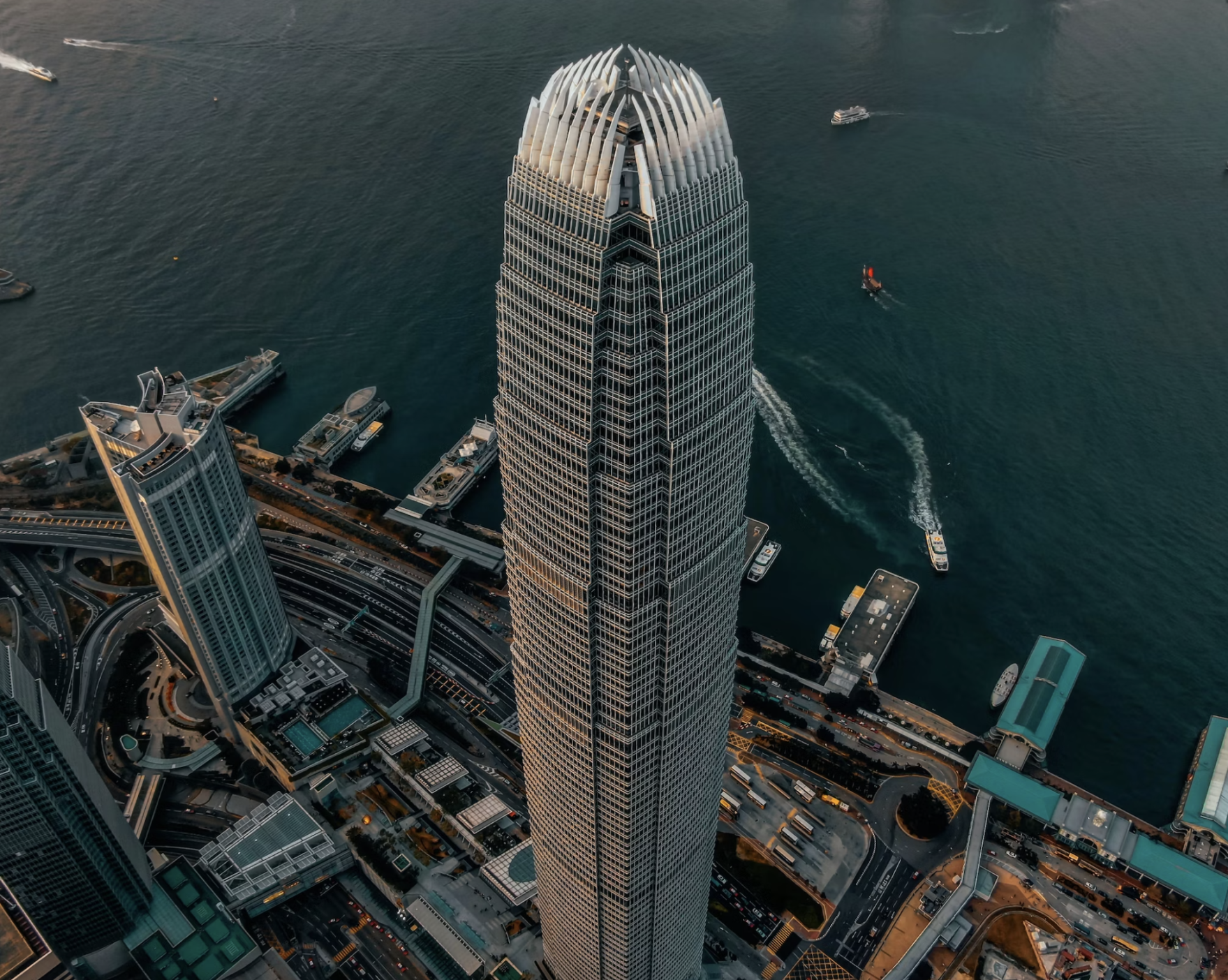 香港