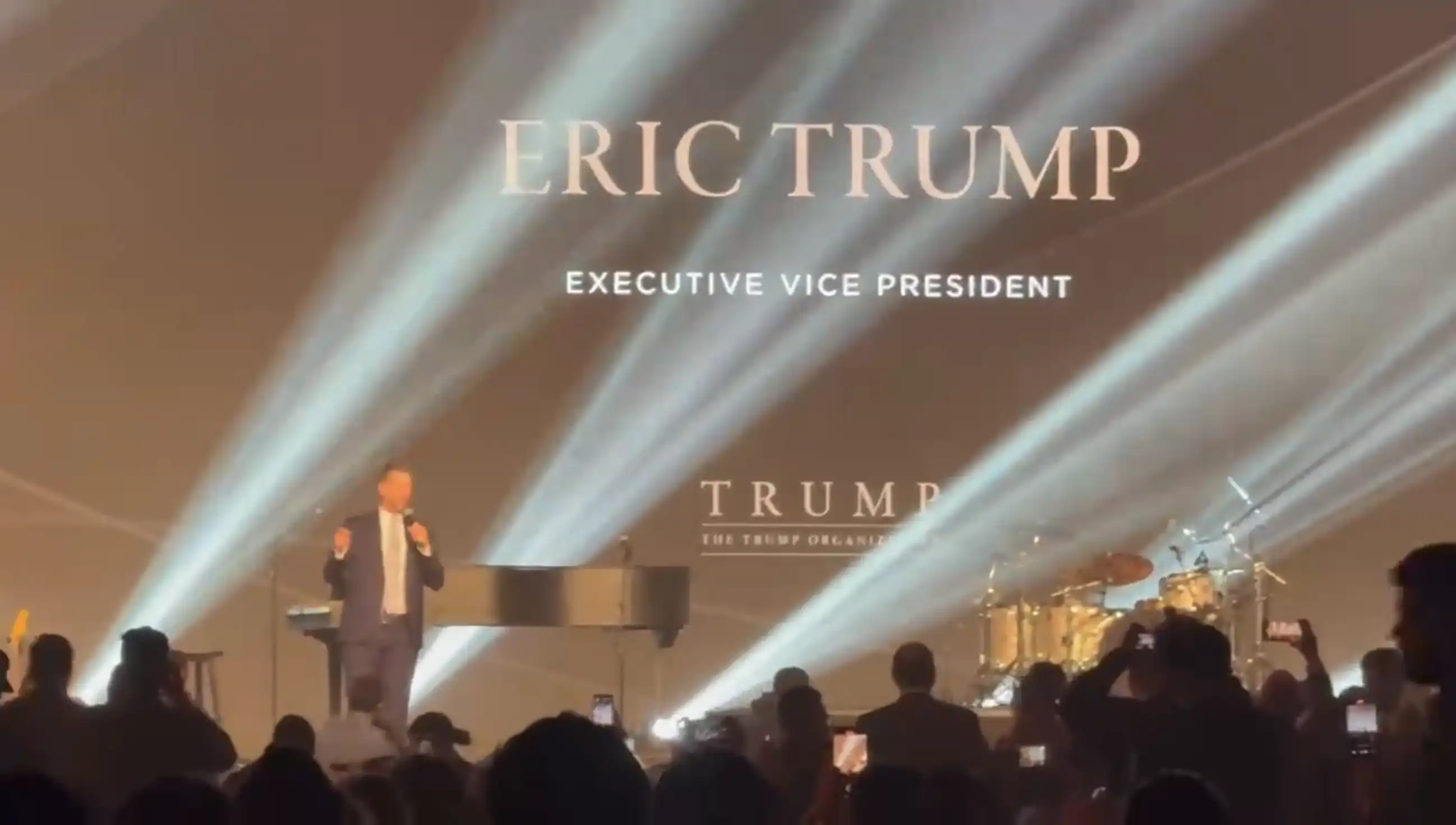 特朗普的「加密帝国梦」:旧剧本能否撬动新周期?