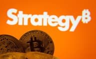 Strategy的比特币杠杆游戏博弈：华尔街空头狙击，大机构持股押注