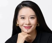《财富》专访何一：从井边女孩到加密女王，亲述币安生死劫与她的首席客服哲学