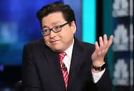 他花了几十亿买以太坊，说 4000 就是底