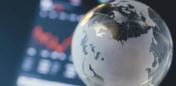 宏观解读：鲍威尔的“浓雾驾驶”与金融“饥饿游戏”