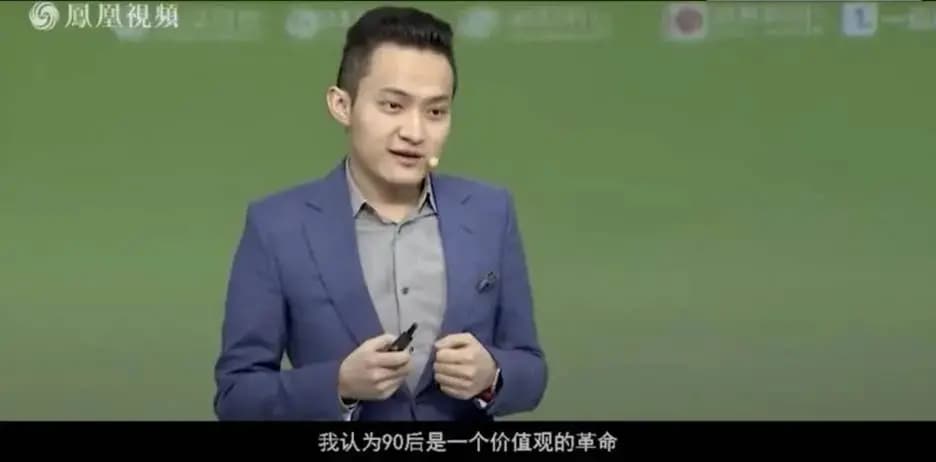 真正的强者不是从不跌倒，而是跌倒后总能重新站起