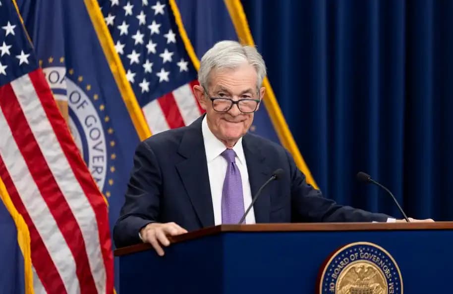 美联储维持利率不变，市场陷入「冰火两重天」